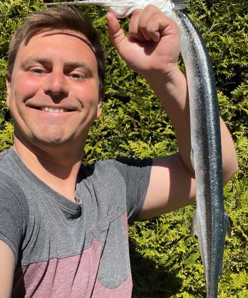 Med hænderne – Hornfisk fanget af Jacob Jensen ved Vestsjælland